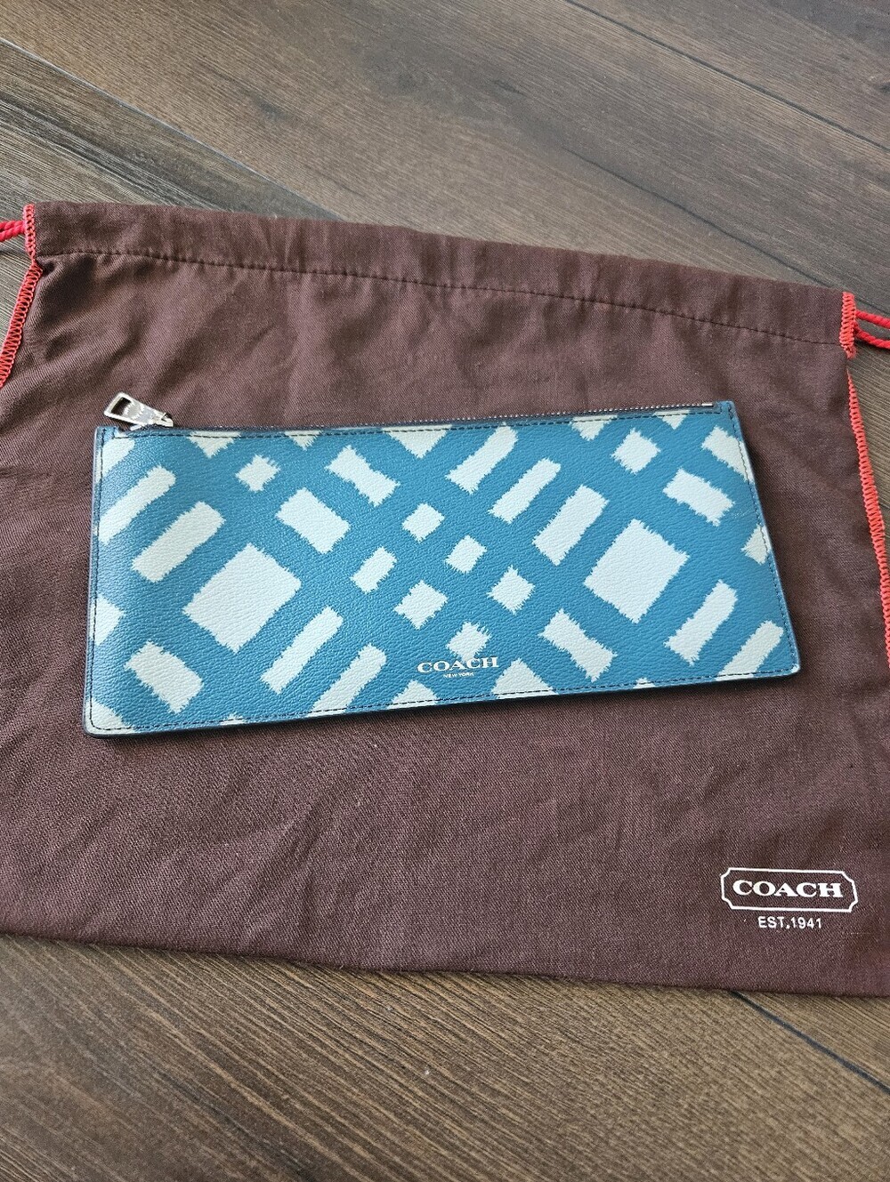 NWOT Coach Blue Geometric Zip Clutch Pouch + Branded Drawstring Dustbag